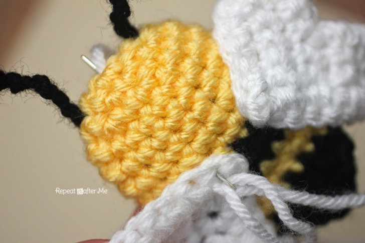 Схема по вязанию малышки пчёлки крючком | Амигуруми | Дзен