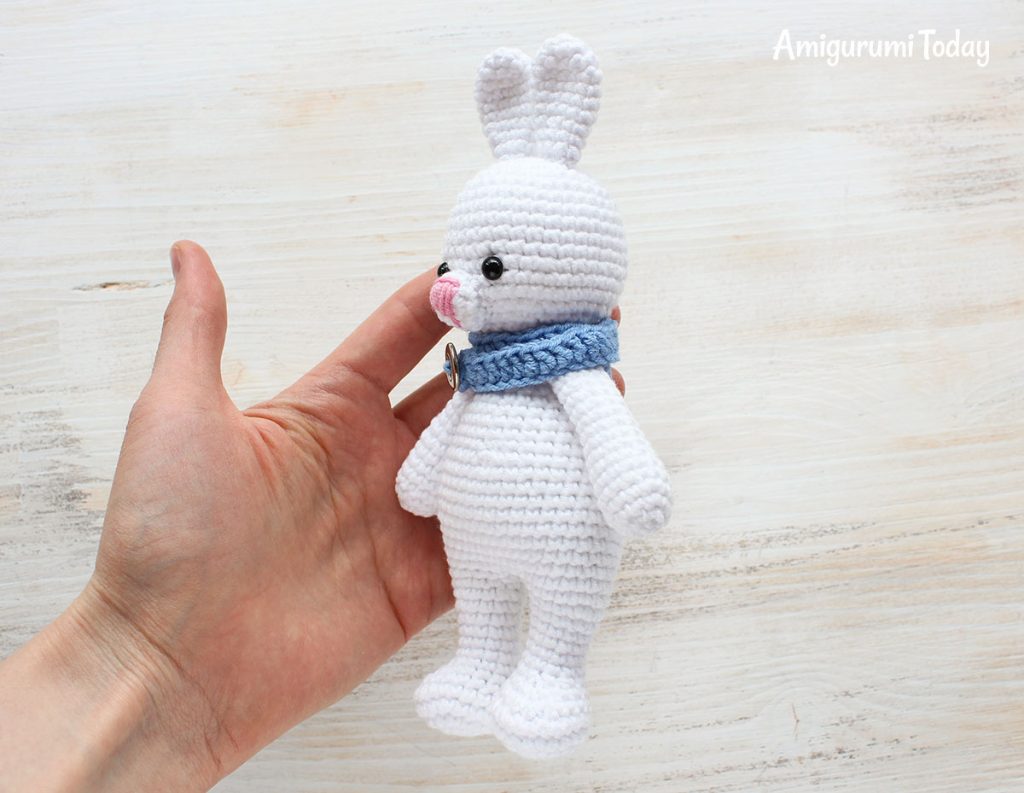 Заяц-обнимашка - схема вязания игрушки амигуруми крючком