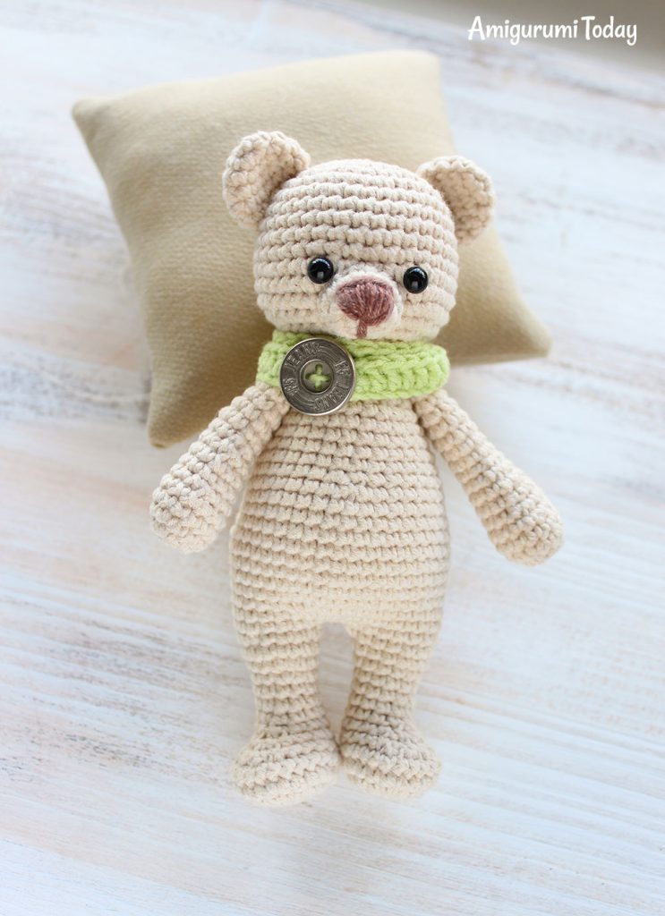 Медвежонок-обнимашка - схема вязания игрушки амигуруми